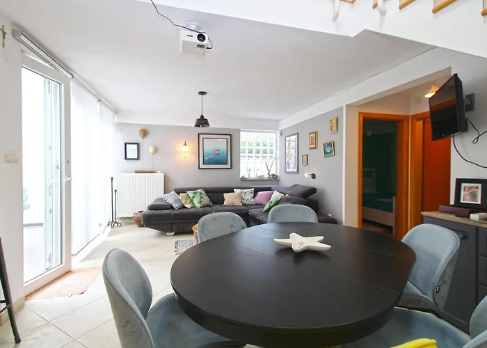 House Kada 1572 Πούλα