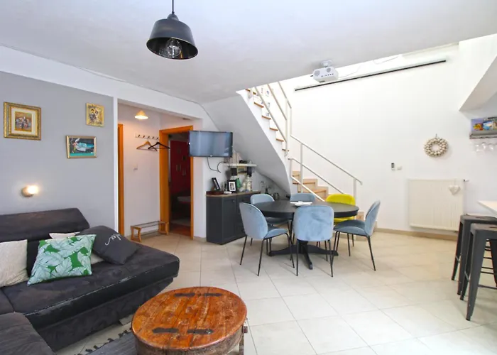 House Kada 1572 * 풀라