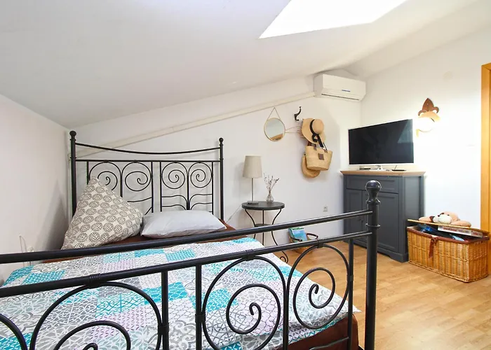 House Kada 1572 펜션 *