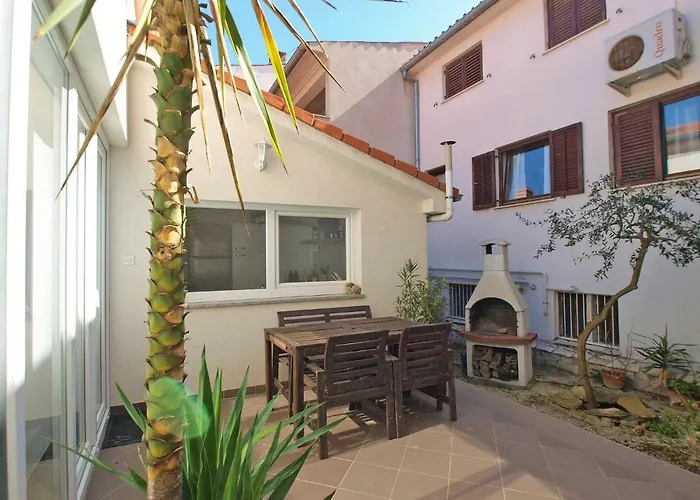 House Kada 1572 * Πούλα