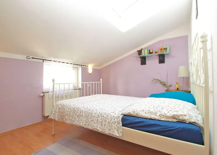 House Kada 1572 Πούλα