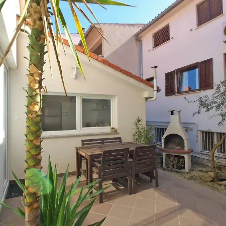 House Kada 1572 * 普拉